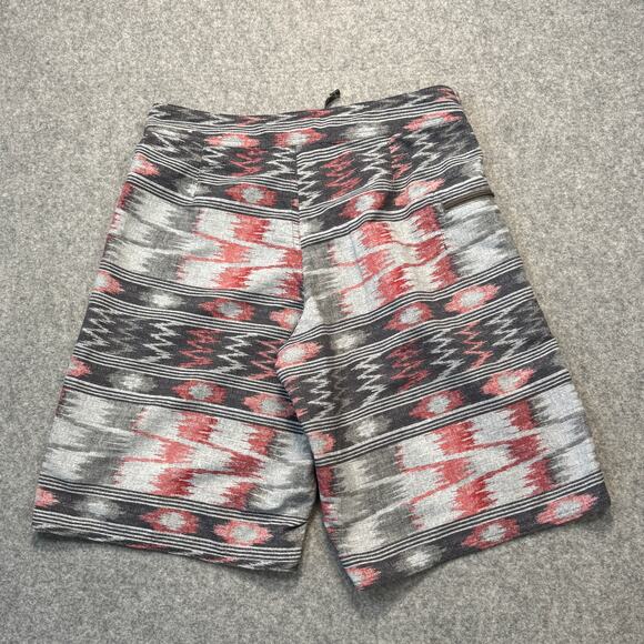 Men's Patagonia Black, Red, White Board Shorts Wavefarer Swim Trunks Size 30 - Picture 7 of 11